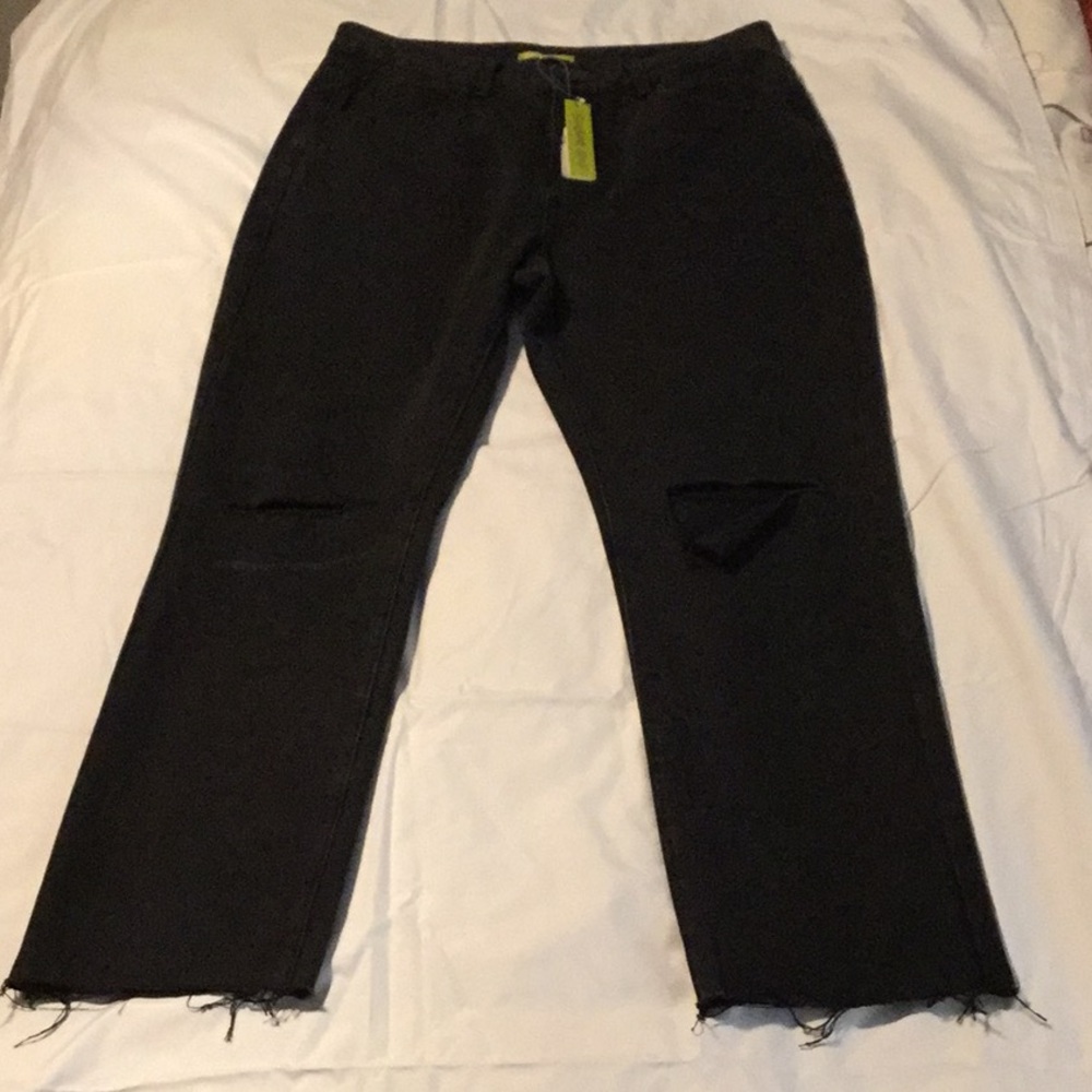Gianni Bini denim Stella distressed jean